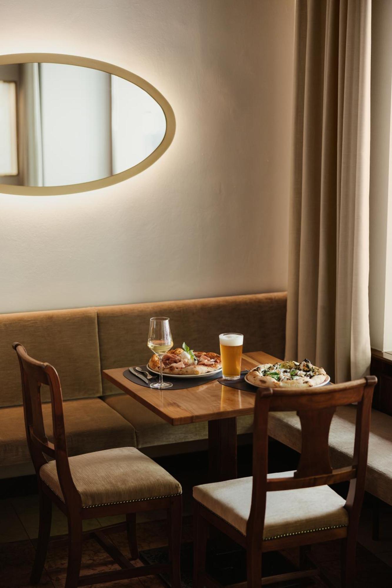 Corso Am Graben Otel Brunico Dış mekan fotoğraf