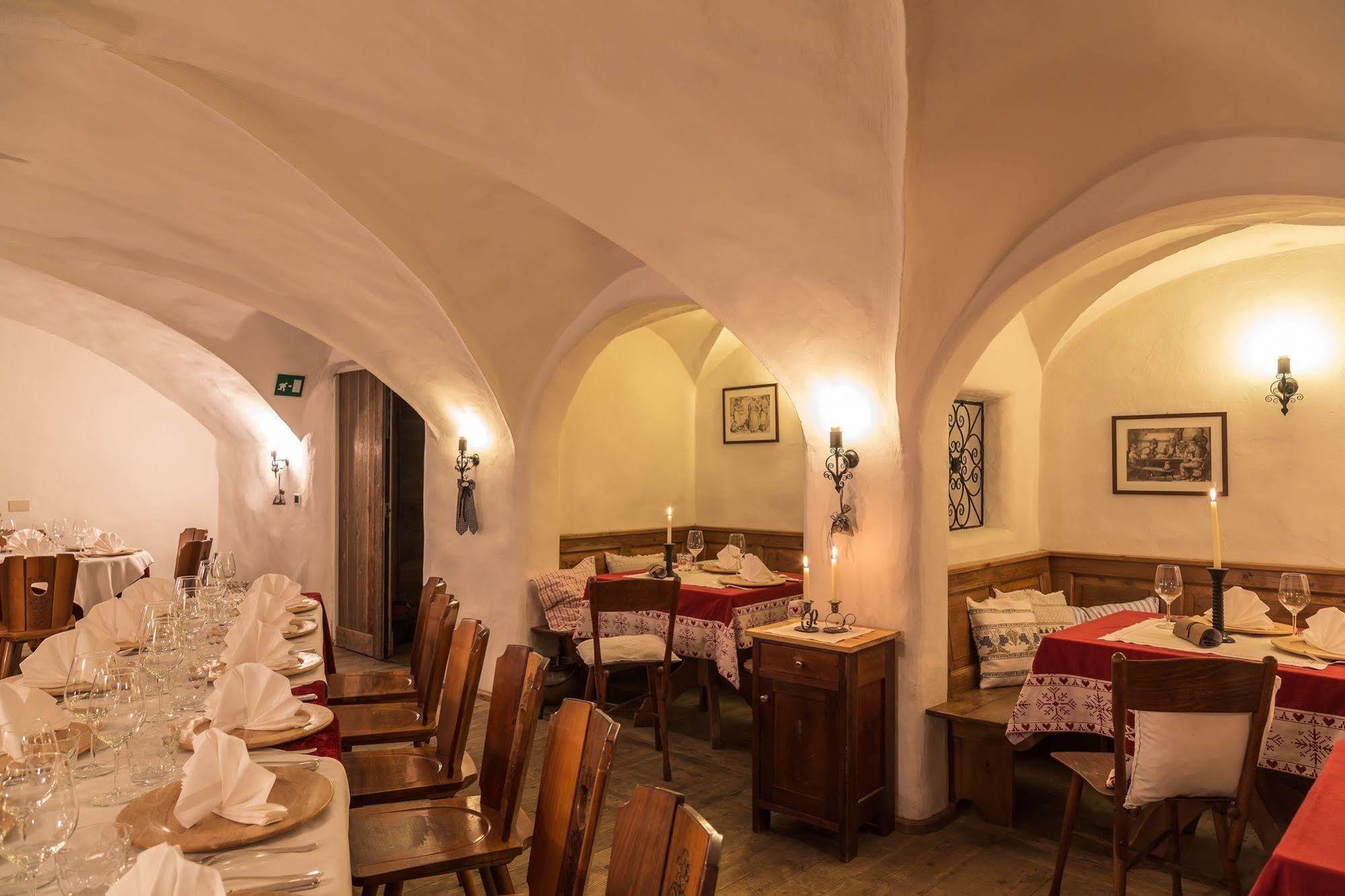 Corso Am Graben Otel Brunico Dış mekan fotoğraf